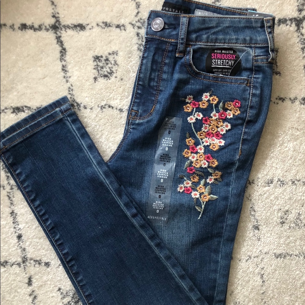 Embroidered Floral High Waist Cropped Jeggings